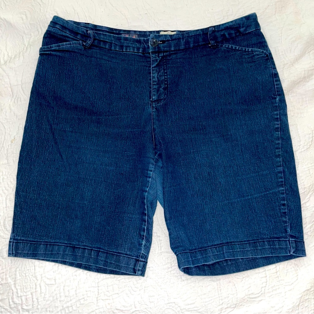 St. John’s Bay Denim Bermuda Shorts Size 20W